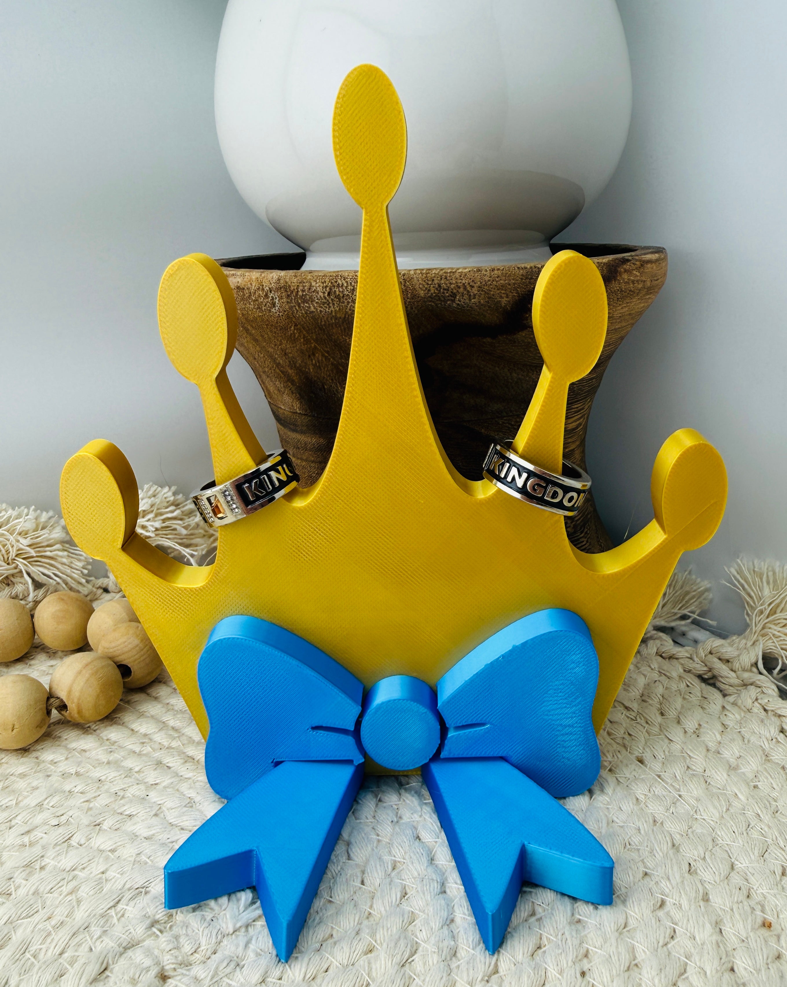 Crown Ring Display